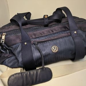 Lululemon duffle bag
